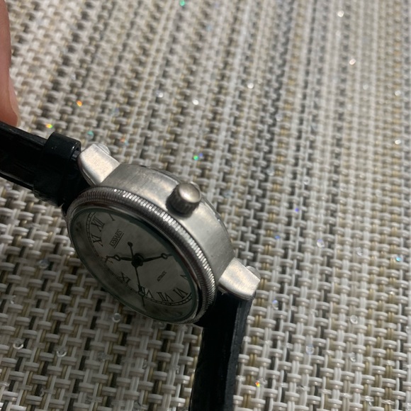 Kessaris cristal clear back watch. - Picture 6 of 8